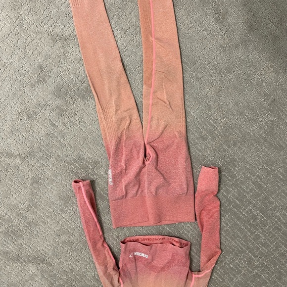 Gymshark set - Picture 3 of 3